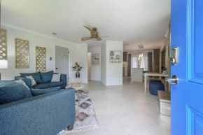 Golden Greek Getaway Chic house in heart of Tampa